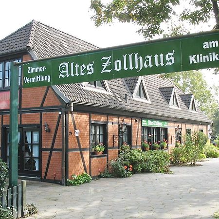 Altes Zollhaus Am Klinikum Hotel Lübeck Buitenkant foto