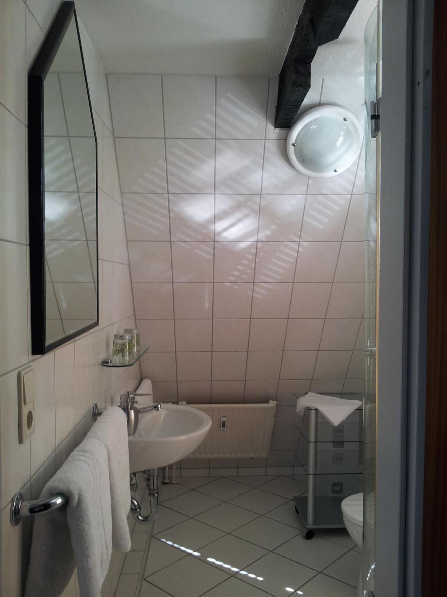 Altes Zollhaus Am Klinikum Hotel Lübeck Buitenkant foto
