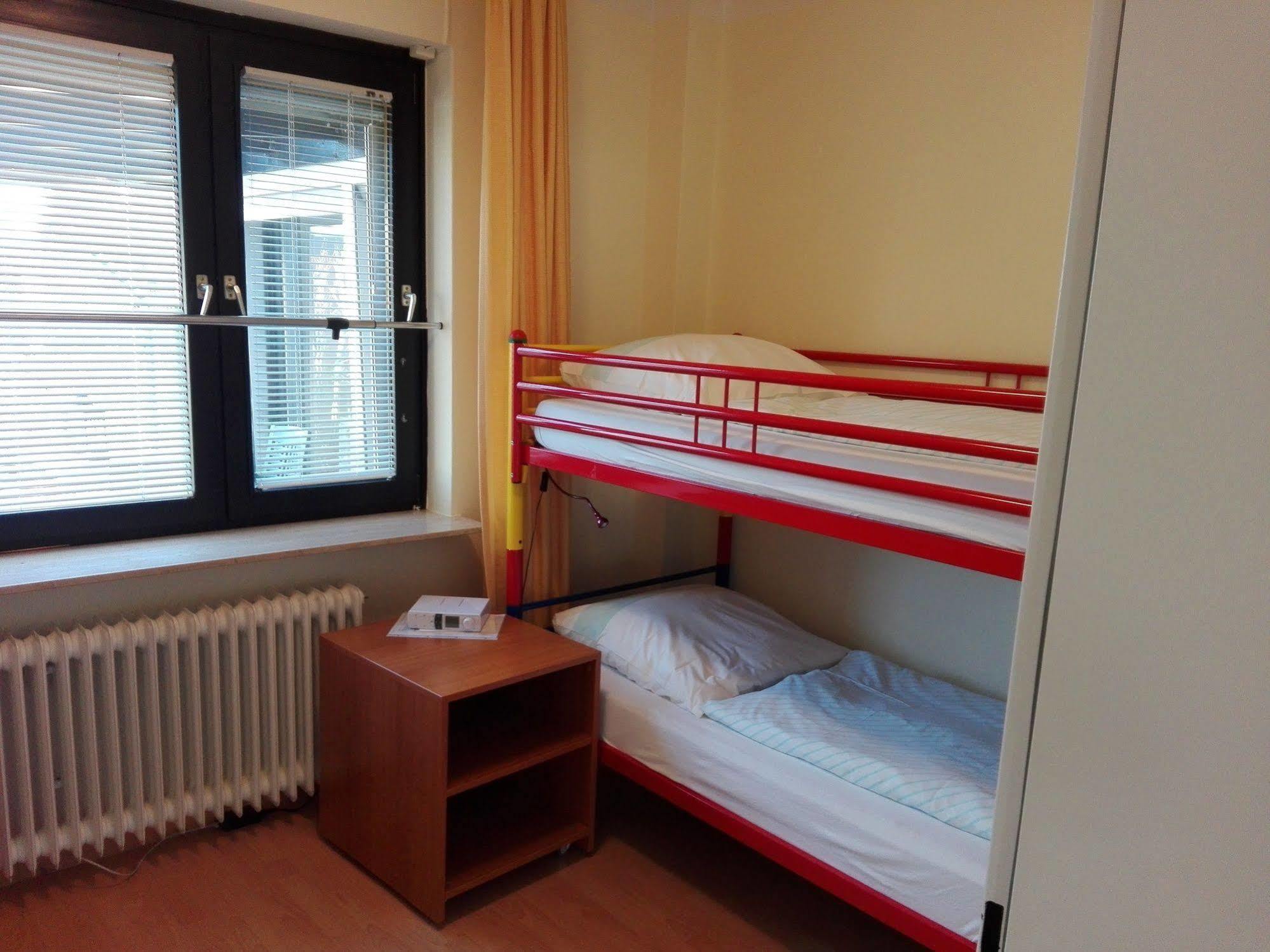 Altes Zollhaus Am Klinikum Hotel Lübeck Buitenkant foto